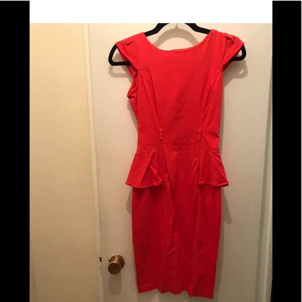 Xoxo sz 0 (fit like 2) cap sleeve sheath